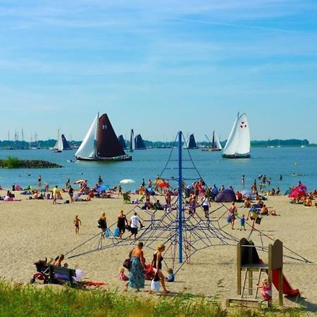 Appartement De Oliekan Medium Lemmer Kültér fotó